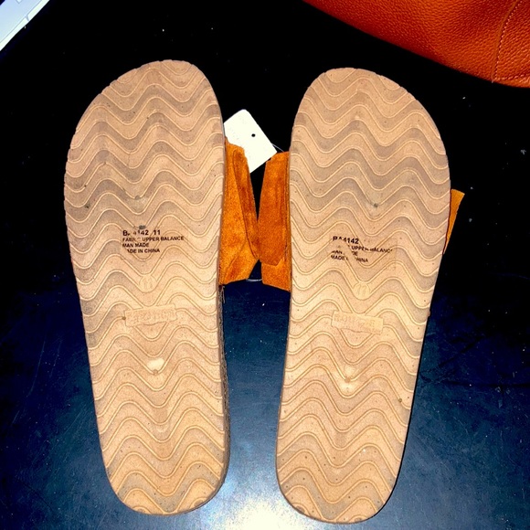 Rouge Brand Slide-In Bow Sandals in Cognac Color In Size 11 STYLE# 026D - Picture 2 of 4